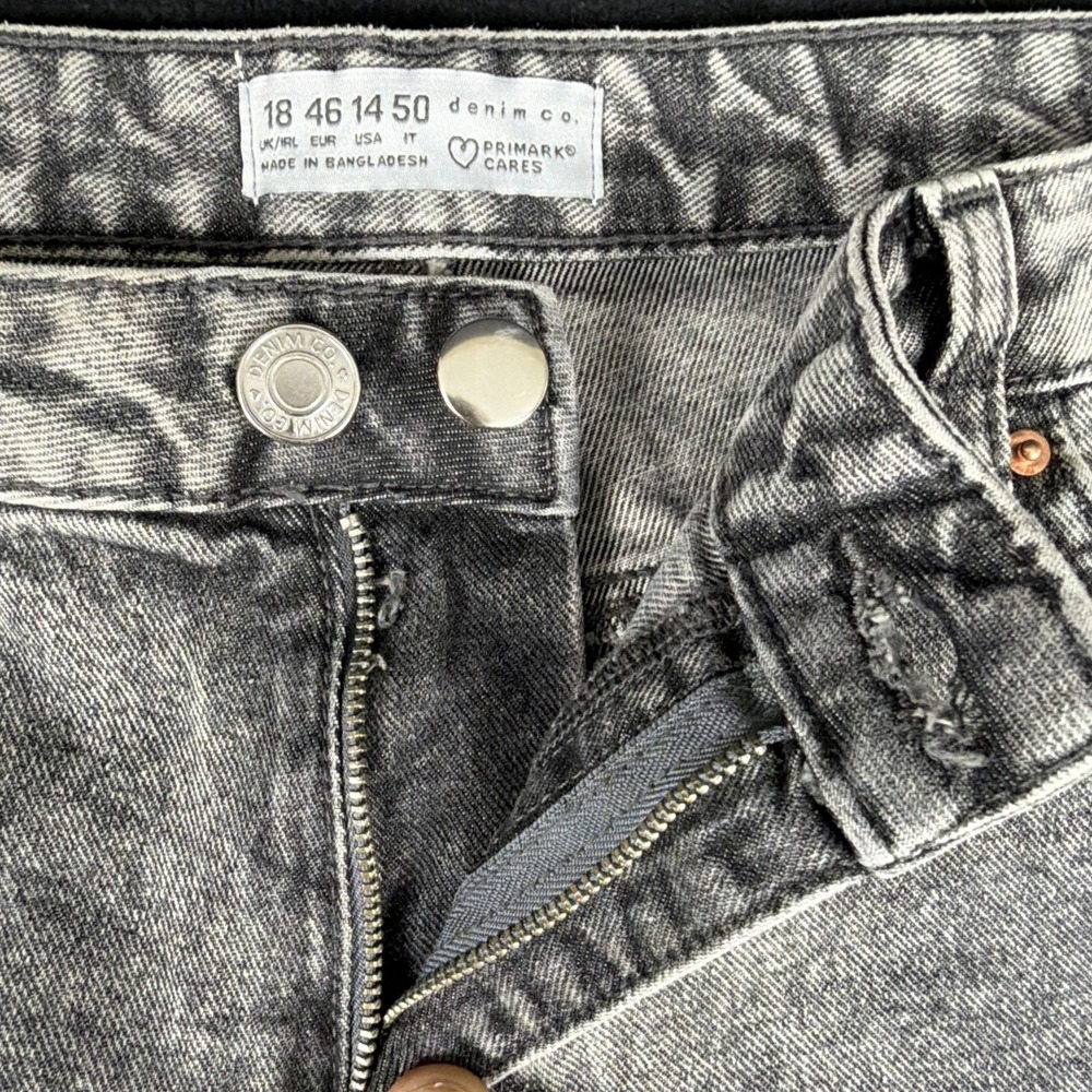Primark Women Gray Super High Waist Denim Jeans Short 14 Distressed Cutoffs NWT - Picture 5 of 9